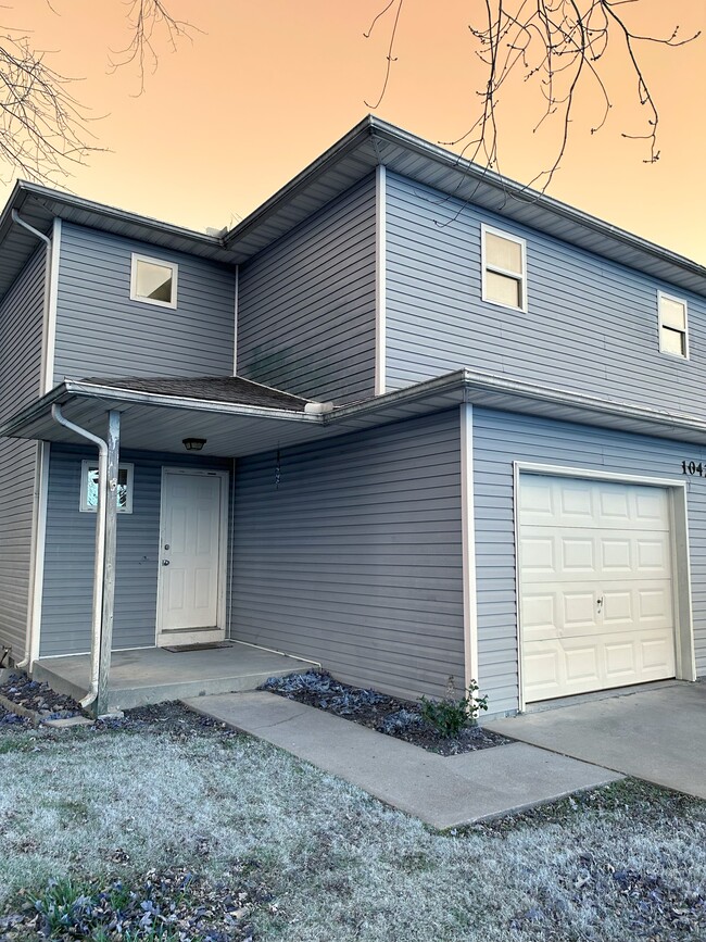 Front Door - 1042 Baxter St