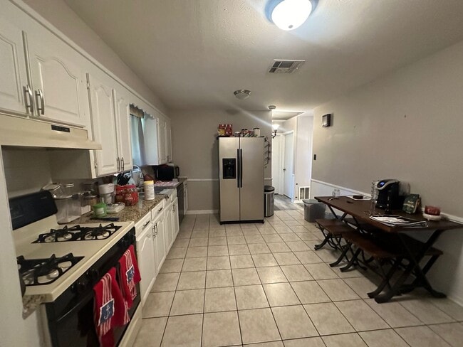 Foto del edificio - 5309 Jonquil St