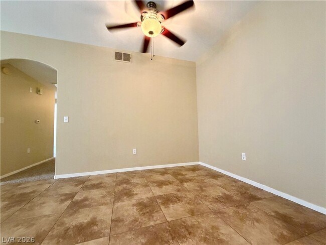 Building Photo - 75 N Valle Verde Dr