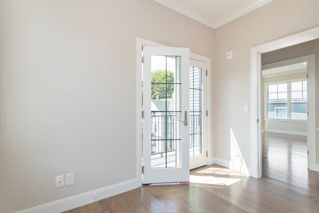Photo - recently constructed 4 bed 2bath unit in Jamaica Plain is available on 9/1 House