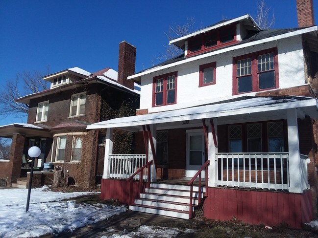 Foto del edificio - 158 Monterey St