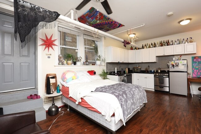 Foto del edificio - 2129 N Dayton St