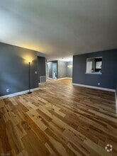 Building Photo - 93 Kensington Dr
