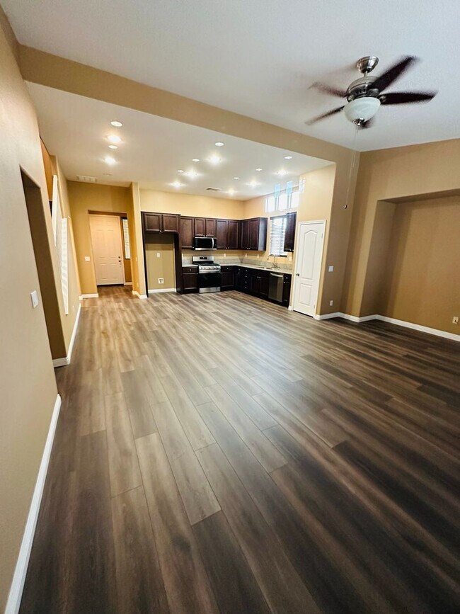 Foto del edificio - 34089 Dianthus Ln