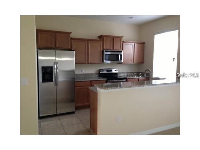 Building Photo - 10991 Savannah Landing Cir