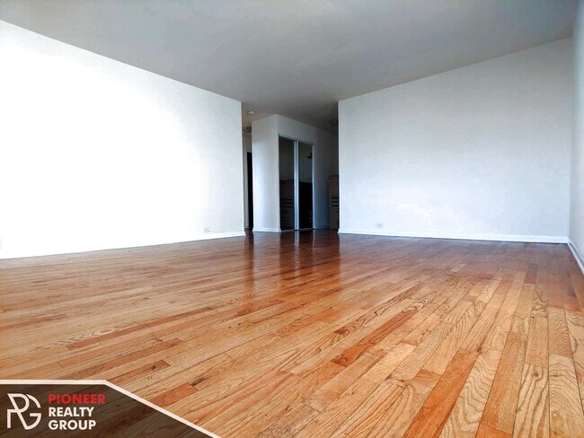 Foto del edificio - 5649 N Sheridan Rd