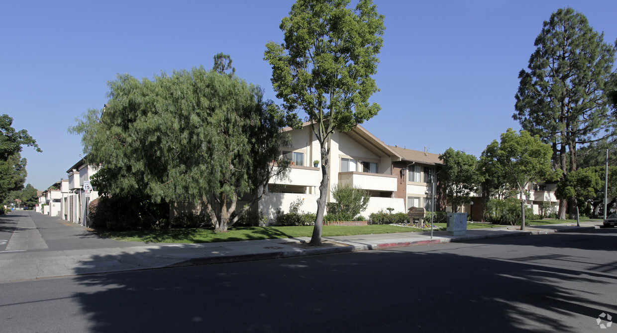 Primary Photo - The Monterey Garden Apartments