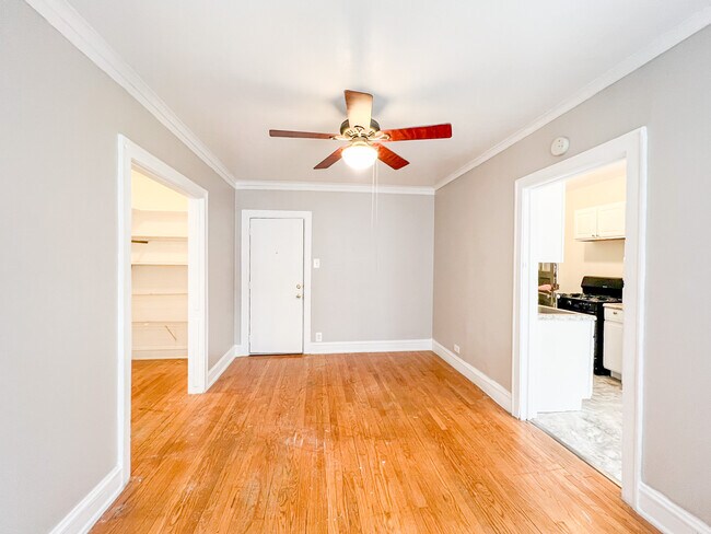 Foto del edificio - 5051 N Glenwood Ave