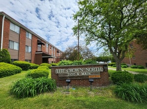 Building Photo - 2100 N Main St