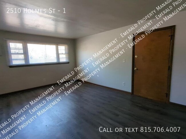 Foto del edificio - 2510 Holmes St