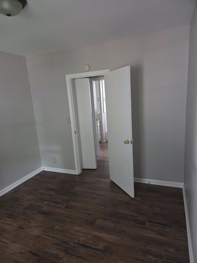 Foto del edificio - Spacious 4-Bedroom Home in Peoria — Dog-Friendly & Move-In Ready!