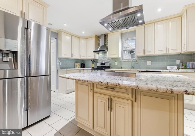 Building Photo - 203 Jonathan Ln