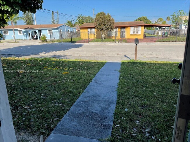 Building Photo - 22325 SW 114th Ct