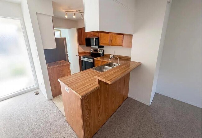 Foto del edificio - 3437 Queen Anne Way