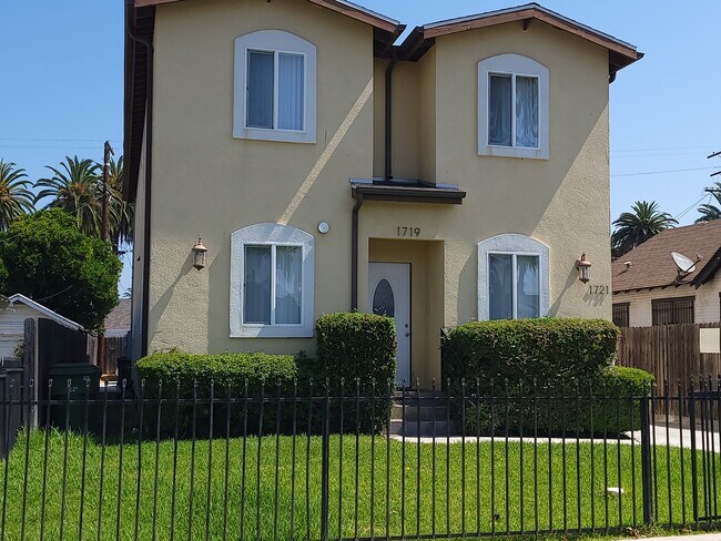 Foto del edificio - 1719 W 39th Pl