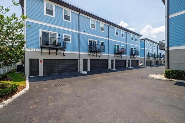 Foto del edificio - 3120 W Azeele St