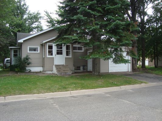 Primary Photo - Cute 2 Bedroom Home
