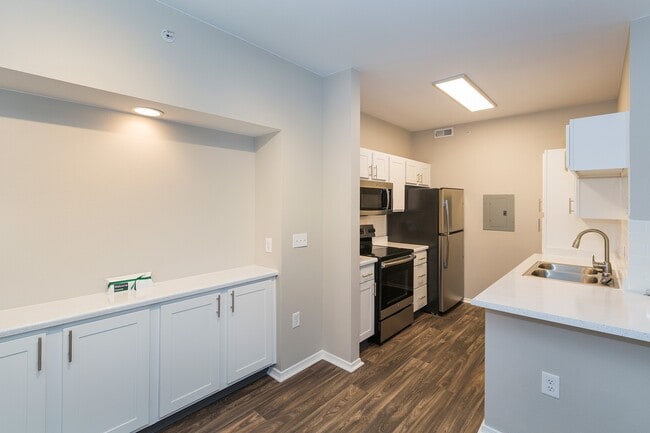 Building Photo - RidgePointe at Gleneagle