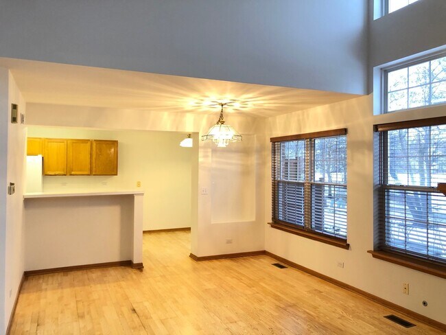 Building Photo - 2955 Belle Ln