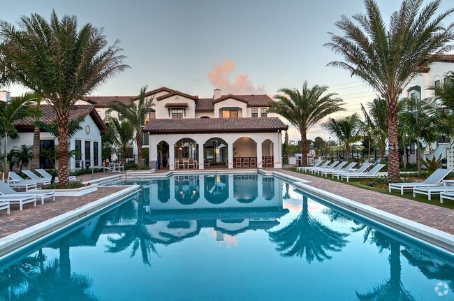 Resort Style Pool with Cabanas - Atlantico at Miramar