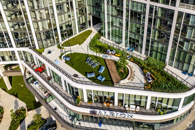 Sky Deck - Albion in the Gulch