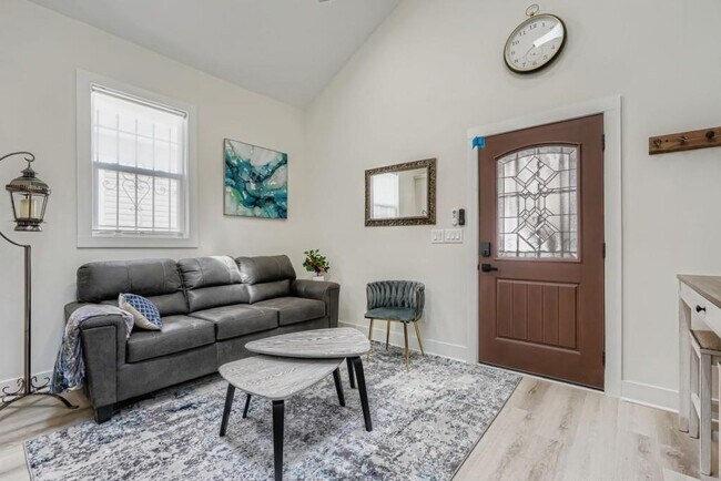 Foto del edificio - 18 Booker St NW