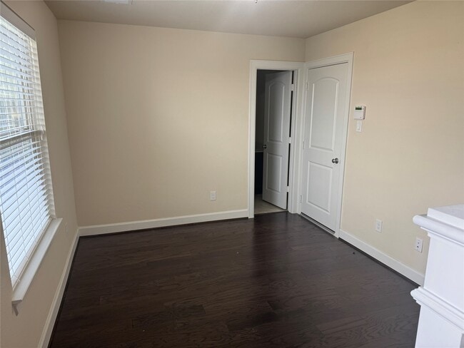 Building Photo - 10716 Addicks Oaks Pl