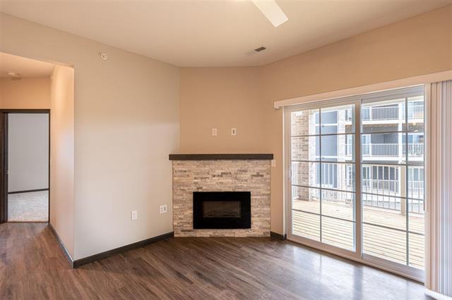 Building Photo - 2869 Spring Rose Cir