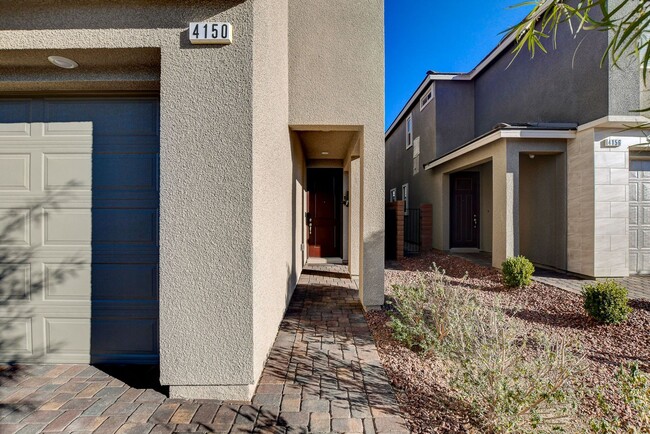 Building Photo - 5 Bedroom in Summerlin!!