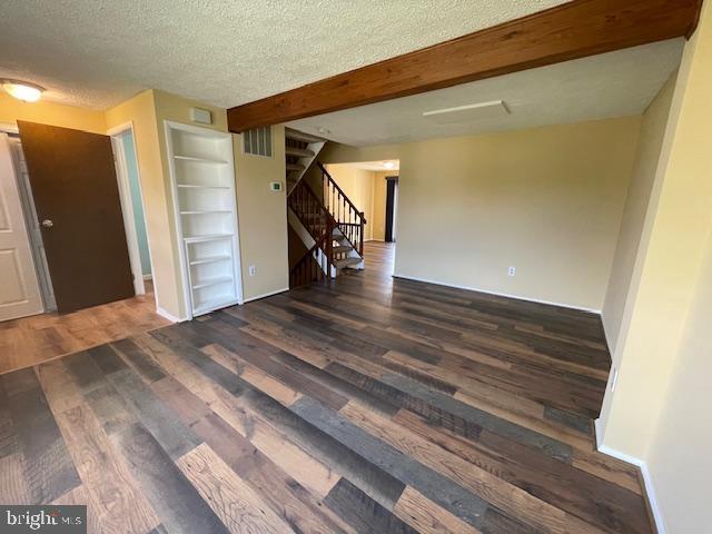 Foto del edificio - 105 Long Meadow Ct