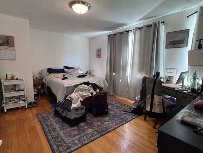 Building Photo - 256 Allston St