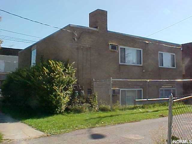 Building Photo - 3805 Sackett Ave
