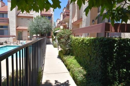 Common Area - 21054 Parthenia St