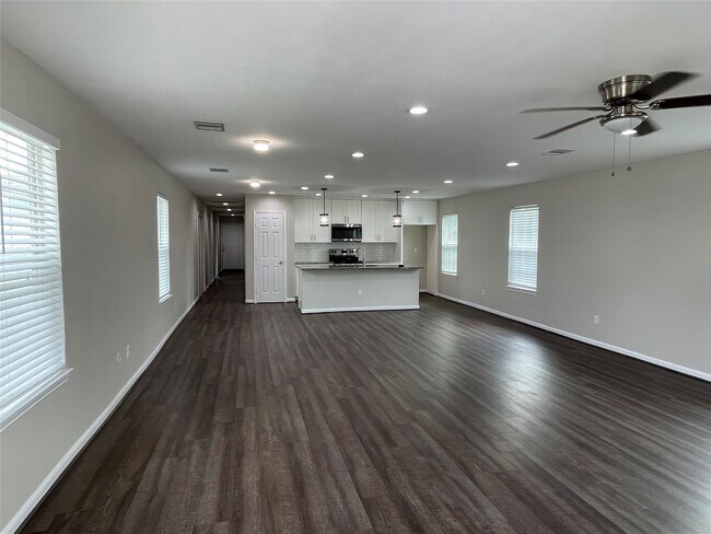 Foto del edificio - 3340 Simmons St