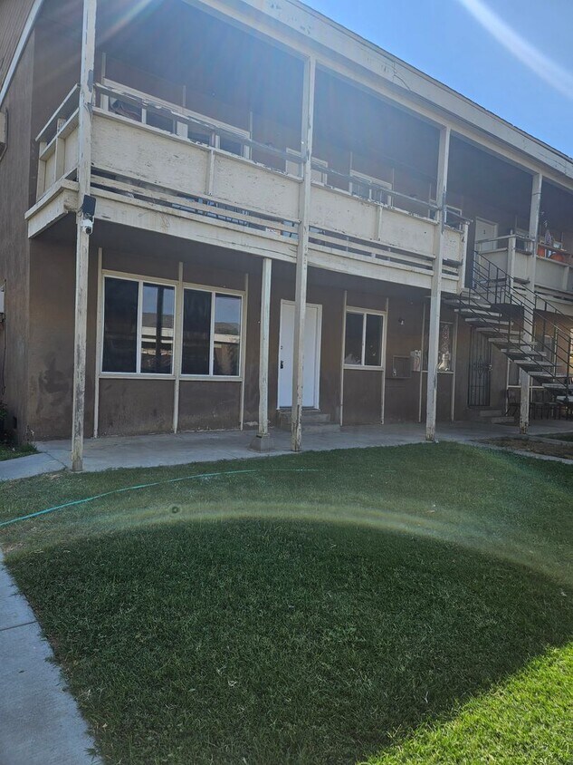 Foto principal - 734 Illinois Ave