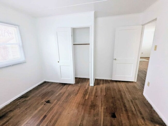 Building Photo - 3 Bedroom House on Quiet Street in Monaca
