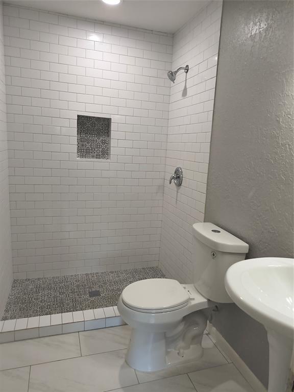 Building Photo - 2305 55th St