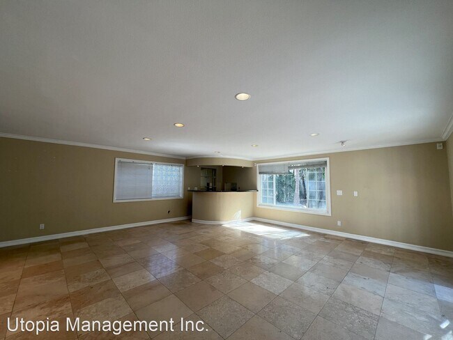 Building Photo - 4 br, 2.5 bath House - 1136 Whitsett Drive