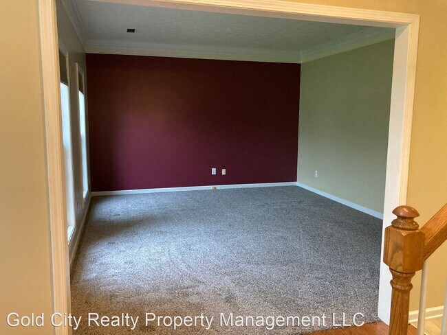 Building Photo - 4 br, 2.5 bath House - 564 Sunningdale Way