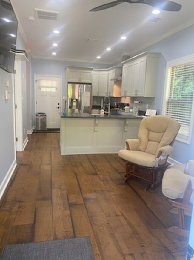 Building Photo - 170 Roxboro Ct - 6.2 Miles to Trilith Stud...
