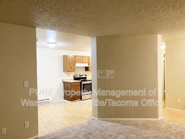 Building Photo - 1812 I St NE