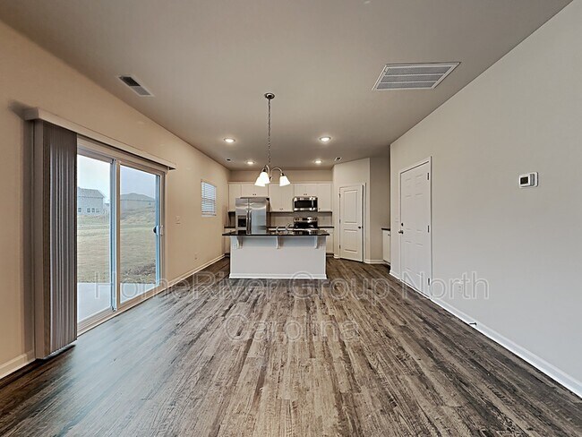 Building Photo - 766 Pointe Andrews Drive