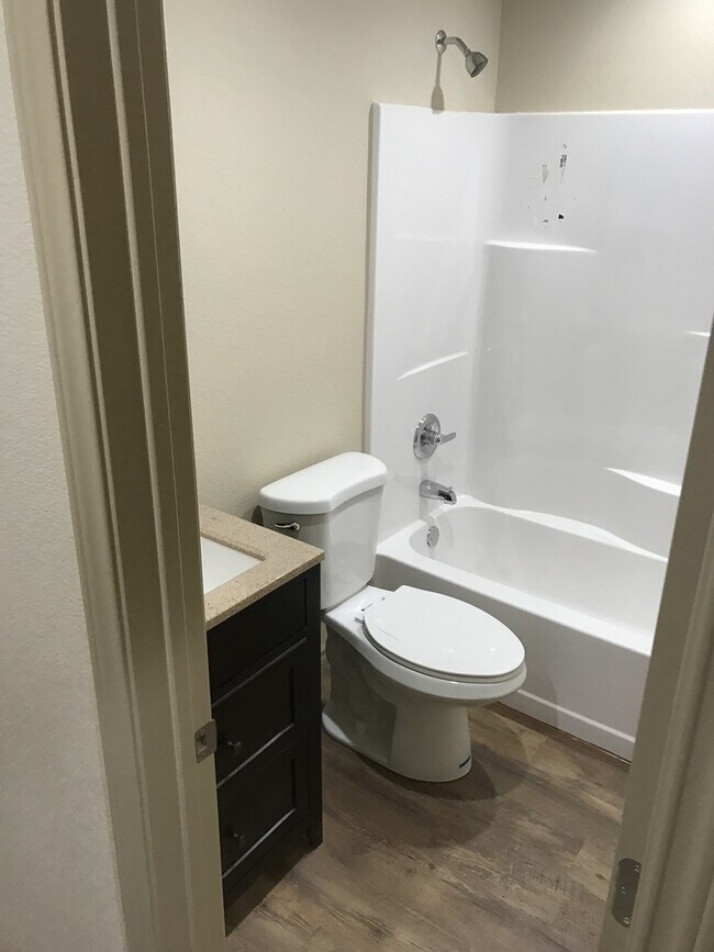 Foto del edificio - 412 N Brazos St