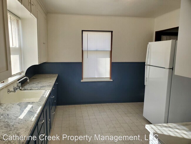 Building Photo - 2 br, 1 bath House - 58410 High Valley Road