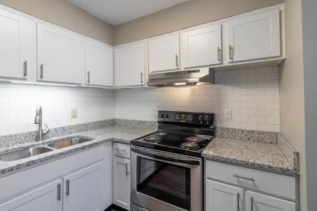Foto del edificio - 101 Village Green Ln
