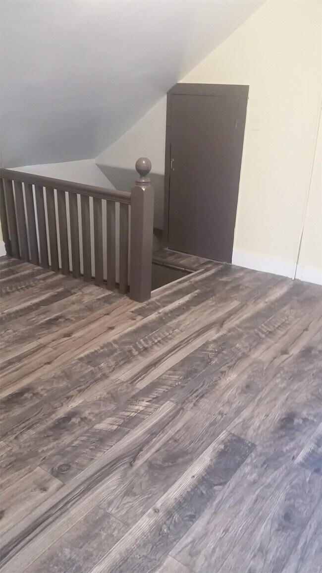 Foto del edificio - 16 Bellevue St