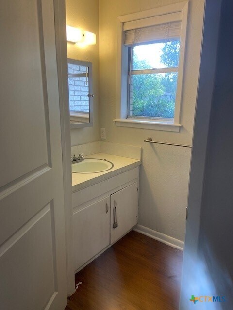 Foto del edificio - 106 Huff St