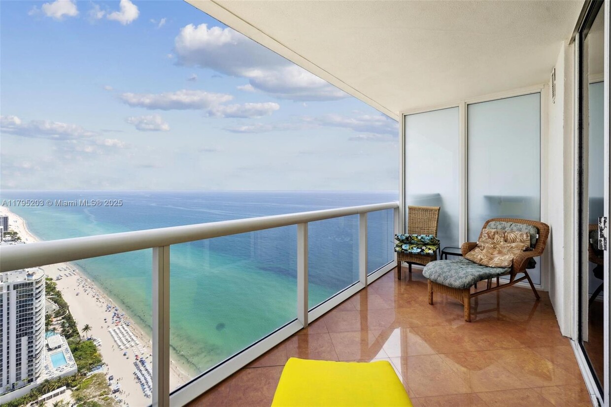 Foto principal - 1830 S Ocean Dr