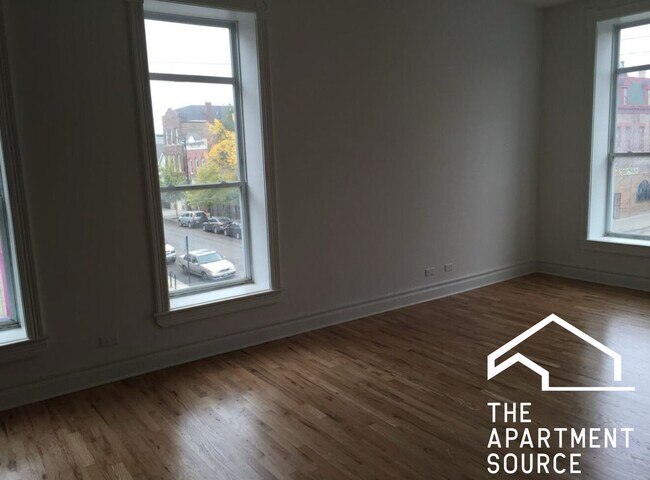 Building Photo - 1659 S Throop St
