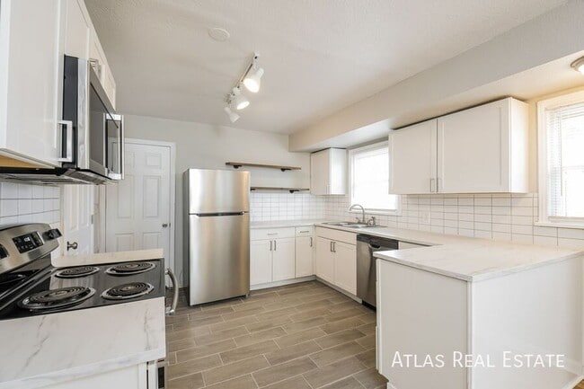 Building Photo - 1131 Geneva St